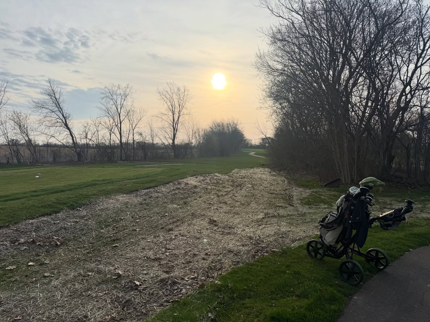 Been waiting for this tee box on #6 (course 1) to be a reality at @standrewsgolfandcountryclub for literally years, and this morning was officially the first time I’ve played with them setup in the new location. Definitely makes the hole a much more interesting experience! Loved it.