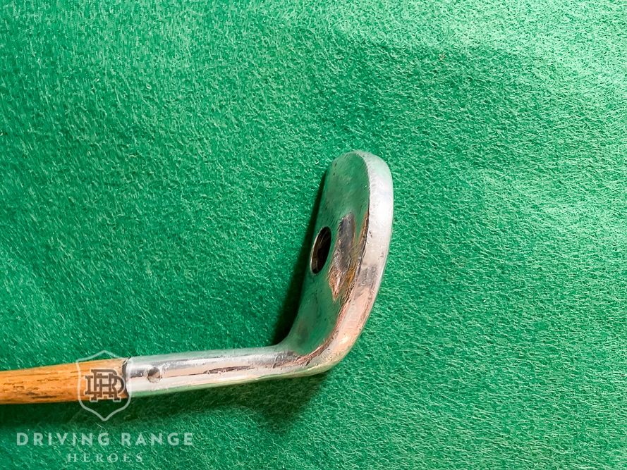 This is how i restored this old golf club and make it look brand new a