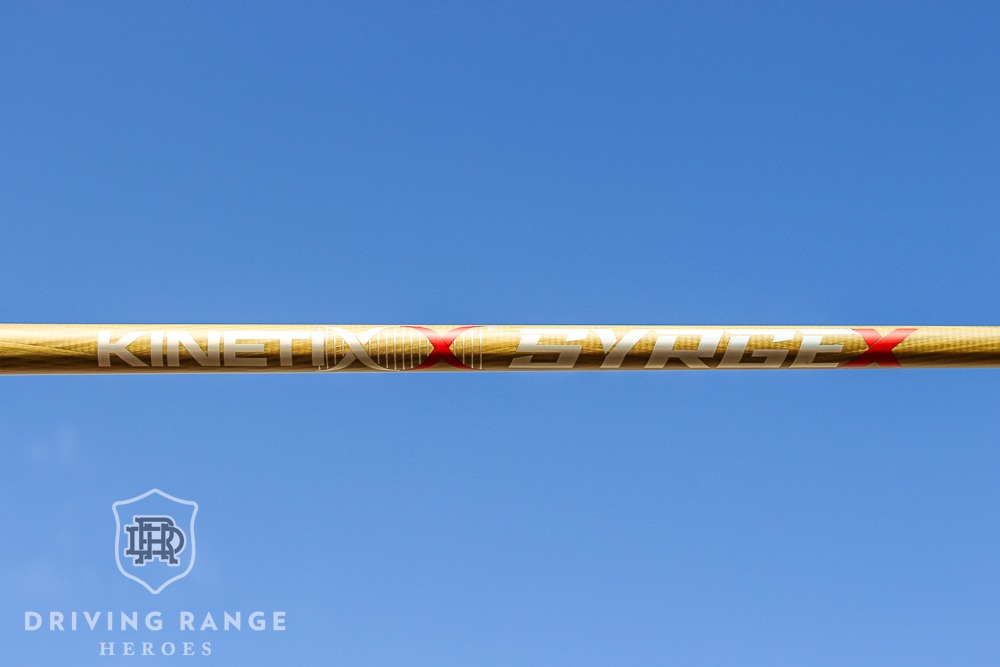 Filament-wound Kevlar EXO gives the @kinetixxgolf SyrgeX incredible stability without a "boardy" feel. It stays remarkably quiet through the transition, producing a tight, powerful flight. Check out the full review at the link in bio.
.
.
#golf #golflife #golfreview #kinetixxgolf #instagolf