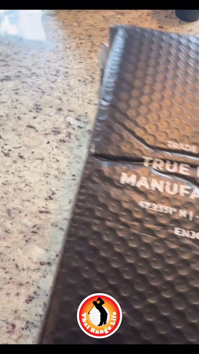 The new ultra-light TRUE linkswear Antigravity shoe is here and you can get your own pair for 15% off using the code DRH15 at truelinkswear.com!
.
.
#golf #golflife #truelinkswear #enjoythewalk